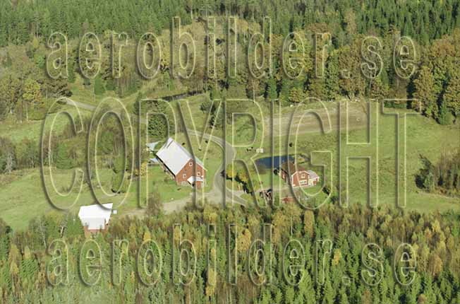 FFKV 10-097, #32. FFKV 10-097_032 (Uppges vid kontakt med Svenska Aero-Bilder AB)